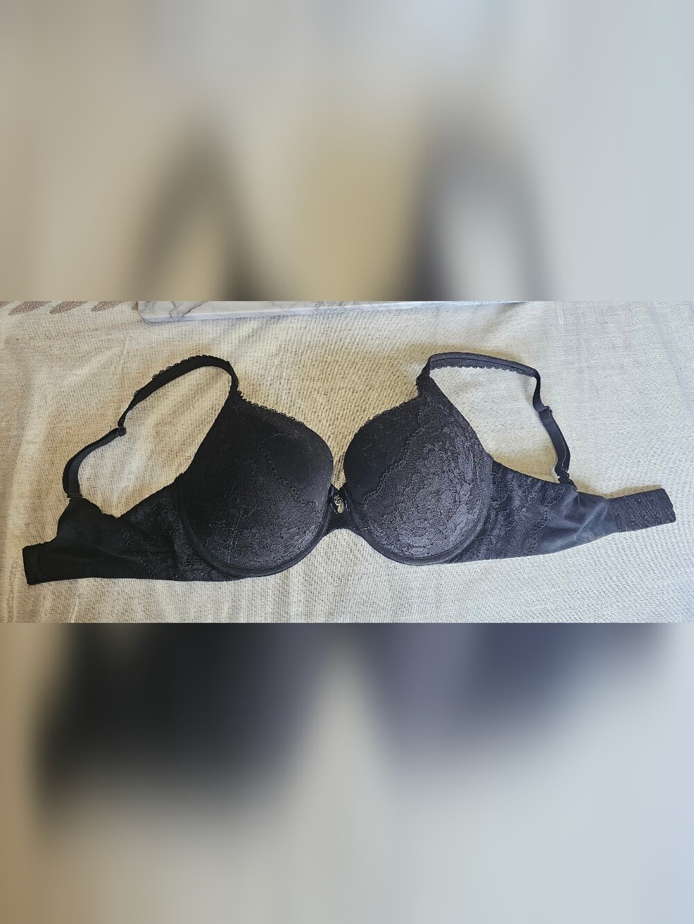 Victoria's Secret Black Lace Push-Up Bra with Underwire